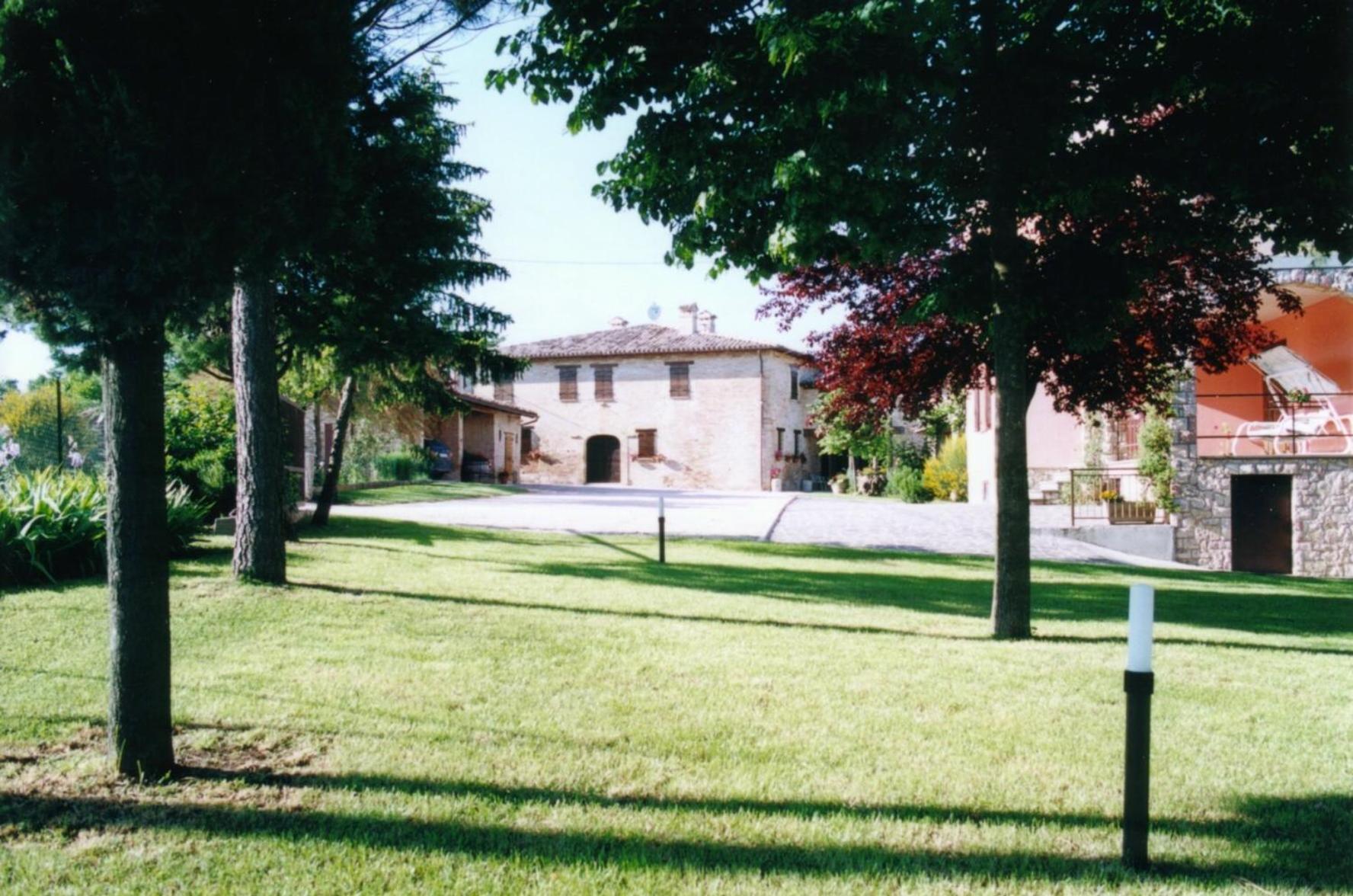 Agriturismo Il Borghetto Montefalco Eksteriør billede